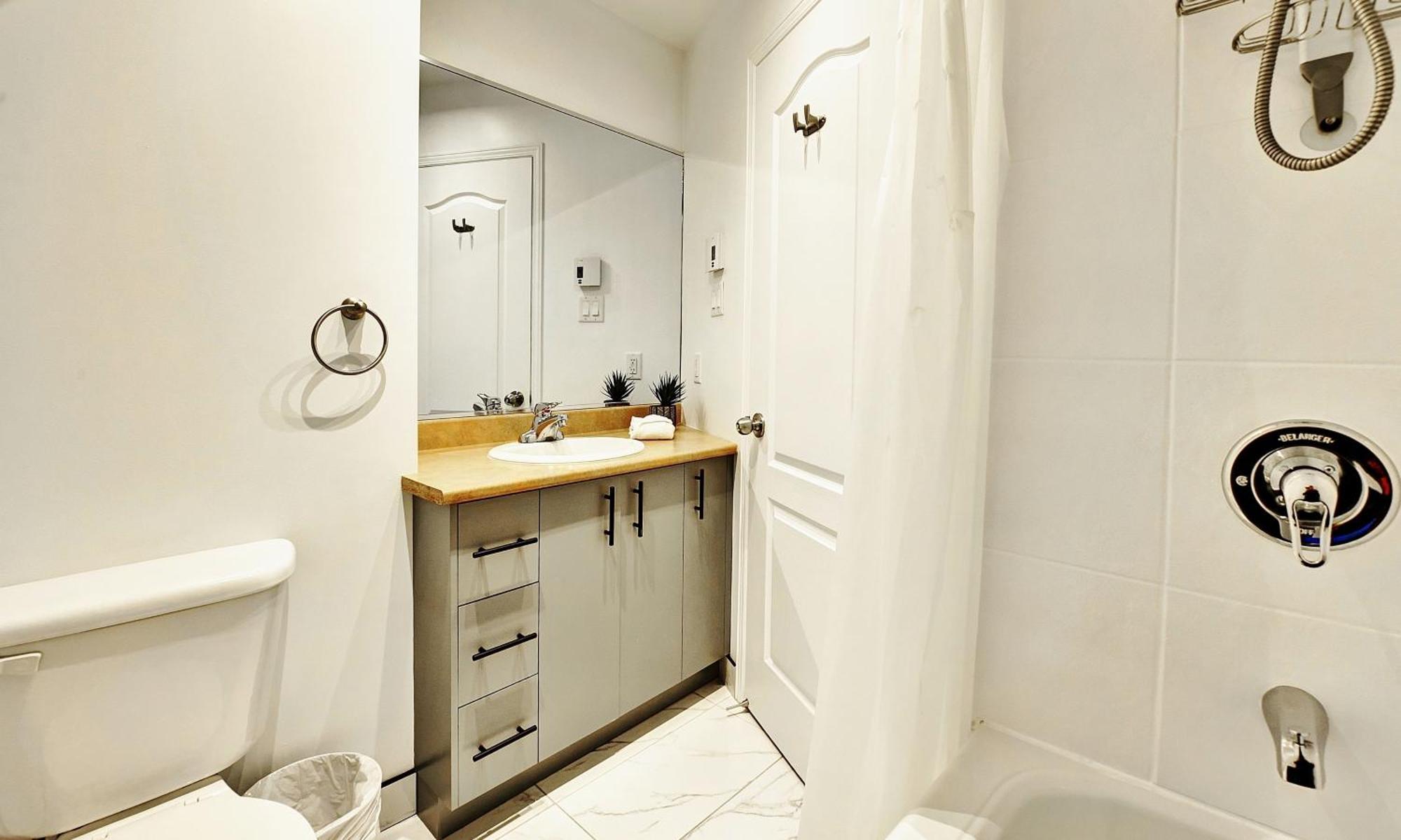 Condo 305 33 Chemin Du Hameau By Les Chalets Alpins Stoneham Luaran gambar